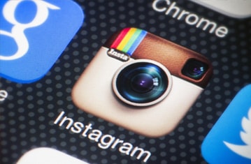 Instagram Hikayelerine yazı modu güncellemesi geliyor